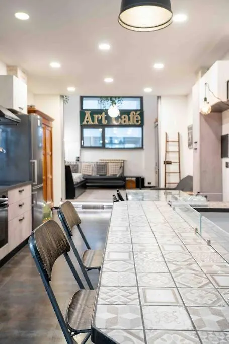 Art Cafe Tulipani Apartman Milánó 0*,  Olaszország
